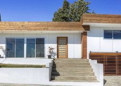 Pre-foreclosure in  MANNIX DR Los Angeles, CA 90046