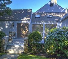 Pre-foreclosure in  STARBOARD LN Osterville, MA 02655