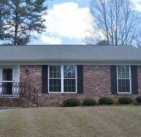  Valley Dr, Birmingham AL