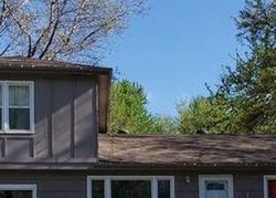 Pre-foreclosure in  E 31ST ST S Independence, MO 64052