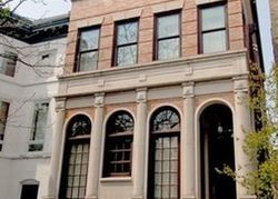 Pre-foreclosure in  N BURLING ST Chicago, IL 60614
