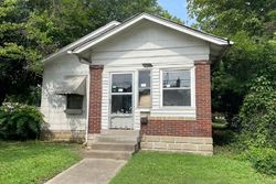 Pre-foreclosure in  SOUTHSIDE DR Louisville, KY 40214