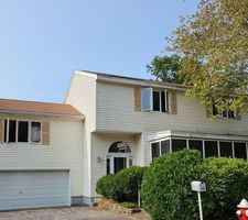 Pre-foreclosure Listing in SAVOY AVE DRACUT, MA 01826