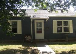  W 14th St N, Newton IA