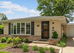 Pre-foreclosure in  STRATFORD AVE Westchester, IL 60154