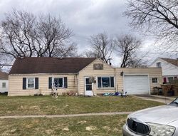 Pre-foreclosure in  CHARDON DR Buffalo, NY 14225
