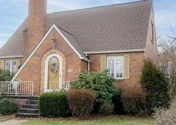 Pre-foreclosure in  GREEN AVE Glenshaw, PA 15116