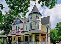 Pre-foreclosure in  N PARK BLVD Glen Ellyn, IL 60137