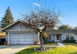 Pre-foreclosure in  W TEMPE AVE Visalia, CA 93277