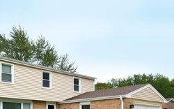 Pre-foreclosure in  E SUFFIELD DR Arlington Heights, IL 60004