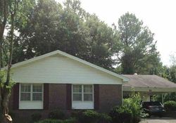 Pre-foreclosure Listing in WOODMERE DR JACKSON, TN 38301