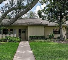  Thomas Ln, Oldsmar FL