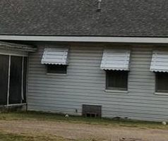 Pre-foreclosure in  N MARABLE ST West, TX 76691