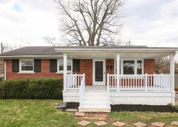 Pre-foreclosure Listing in IVY CT LEXINGTON, KY 40505