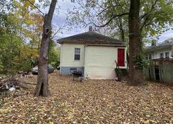 Pre-foreclosure in  N BROADWAY AVE Salem, IL 62881