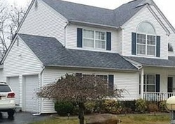 Pre-foreclosure Listing in SCOTT LN MANORVILLE, NY 11949