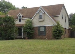Pre-foreclosure in  CIRCLE GATE DR Germantown, TN 38138