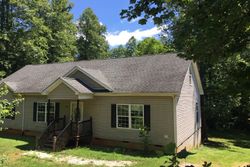 Pre-foreclosure in  DOE RIDGE PL Lenoir, NC 28645