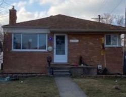 Pre-foreclosure Listing in URSULINE ST SAINT CLAIR SHORES, MI 48081