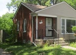 Pre-foreclosure in  GILCHRIST ST Detroit, MI 48235