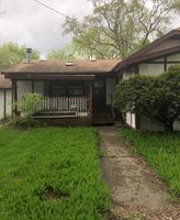 Pre-foreclosure Listing in E MANSION ST JACKSON, MI 49203