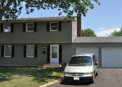 Pre-foreclosure in  GLENGATE DR Columbus, OH 43232