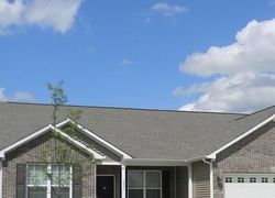Pre-foreclosure in  FOUDRAY CIR N Avon, IN 46123