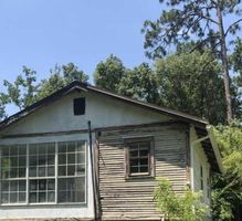 Pre-foreclosure in  ROWE AVE Jacksonville, FL 32208