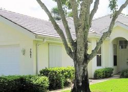 Pre-foreclosure in  SE AUTUMN LN Hobe Sound, FL 33455