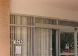 Pre-foreclosure in  NE 9TH AVE  Miami, FL 33162