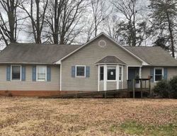 Pre-foreclosure in  CEDAR RIDGE DR Mebane, NC 27302