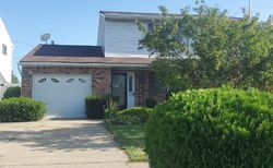Pre-foreclosure in  KEEN AVE Toledo, OH 43611