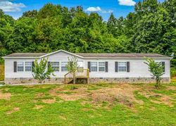 Pre-foreclosure Listing in CLAY WAY GREENEVILLE, TN 37745