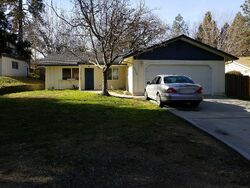 Pre-foreclosure in  PIERCE DR Oakhurst, CA 93644