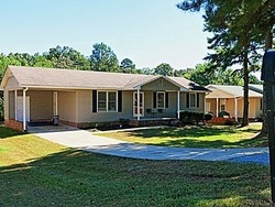 Pre-foreclosure in  DELLWOOD LN Anderson, SC 29621
