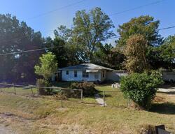 Pre-foreclosure in  KAISER MOUTON RD Saint Martinville, LA 70582