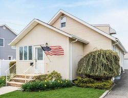 Pre-foreclosure in  ROOSEVELT AVE Hicksville, NY 11801