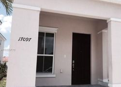 Pre-foreclosure in  SW 93RD ST Miami, FL 33196