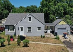 Pre-foreclosure Listing in W 20TH ST HOLLAND, MI 49423