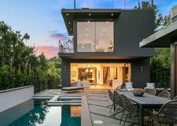 Pre-foreclosure Listing in HILLDALE AVE WEST HOLLYWOOD, CA 90069