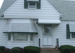 Pre-foreclosure in  E 115TH ST Cleveland, OH 44125