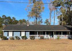 Pre-foreclosure Listing in COUNTRY CLUB DR CONWAY, SC 29526