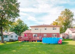  Marlin Dr, Oswego IL