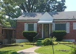 Pre-foreclosure in  LYNN AVE Saint Louis, MO 63130