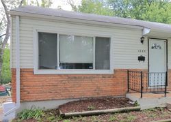 Pre-foreclosure in  HIGHMONT DR Saint Louis, MO 63135