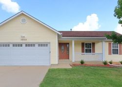 Pre-foreclosure in  EARLY MORNING DR Florissant, MO 63033