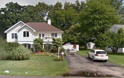 Pre-foreclosure in  WOODLOT RD Wayne, NJ 07470