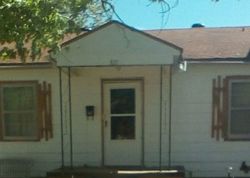 Pre-foreclosure in  CHESTNUT AVE Blackwell, OK 74631