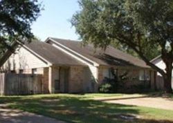Pre-foreclosure in  CROSS TIMBERS DR College Station, TX 77840