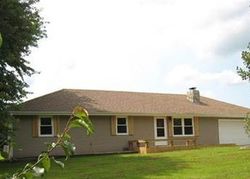 Pre-foreclosure in  CEDARBROOK Marshfield, MO 65706